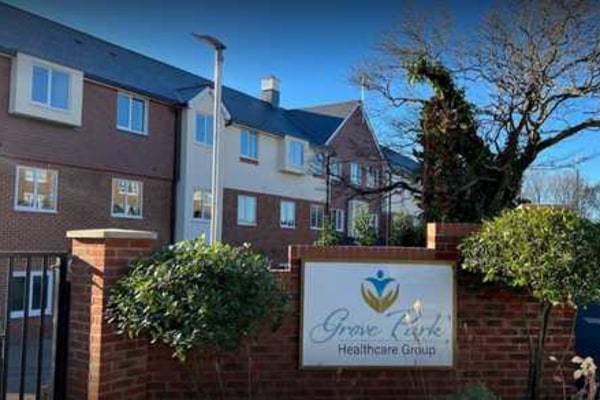 Grove Park Healthcare, 2 The Linkway