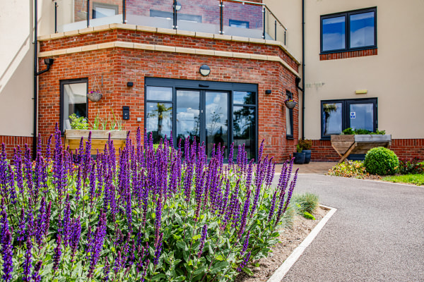 Broadlands Lodge Care Home NR13 5HB