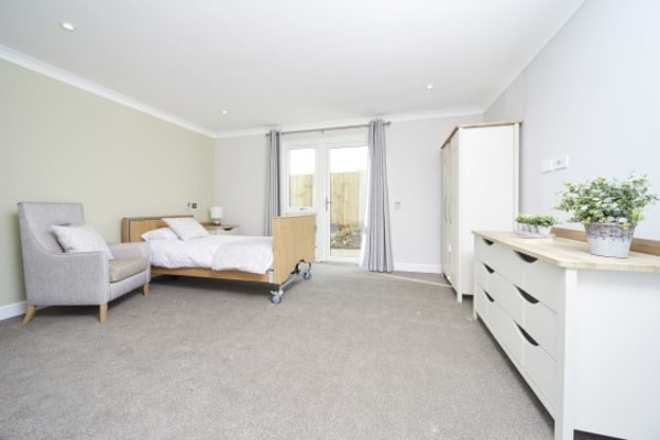 Edgewater CH44 7HY