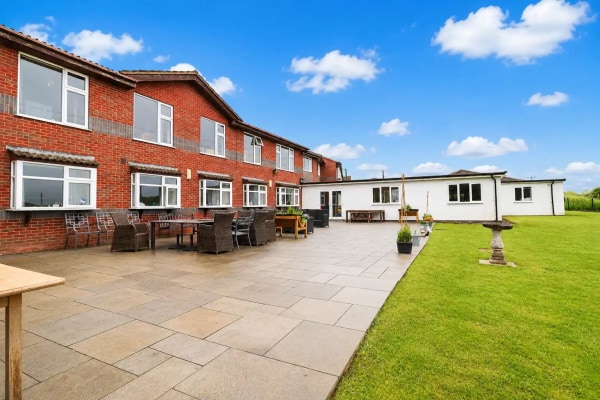 Hartshill Care Home CV10 0TJ