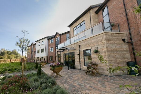 Marsh Farm Manor Care Home, Coped Hall