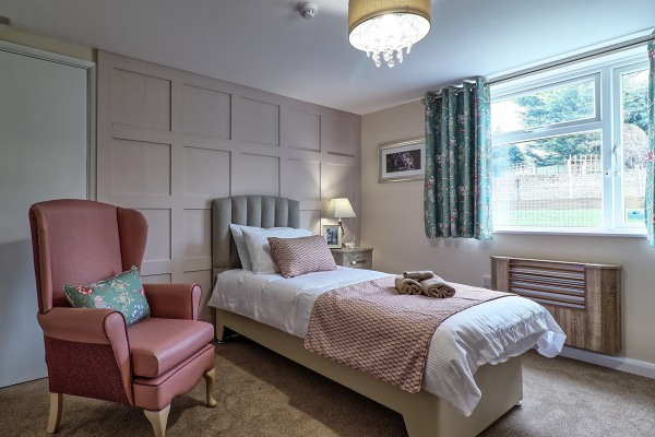 Kingsclere Court, 14 Fairview Drive