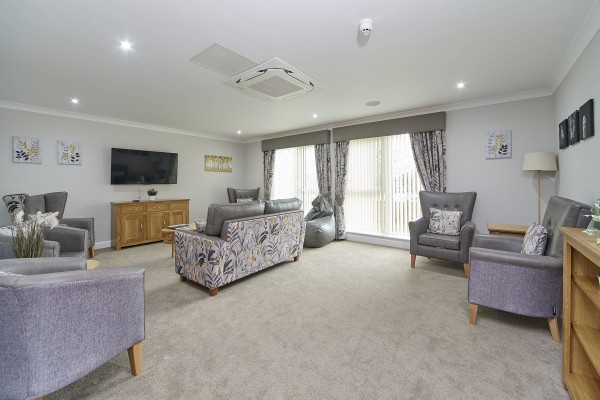 Hillside Court LS11 8FG