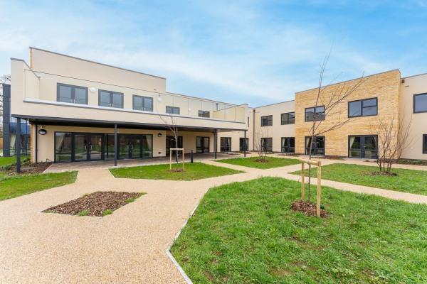 Safe garden for dementia care in Gloucestershire at Esmere Gardens care home