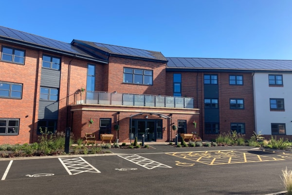 Holly Grange House, 88 Tuttle Hill