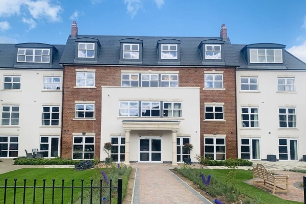 Driffield Manor , 30 Middle Street North