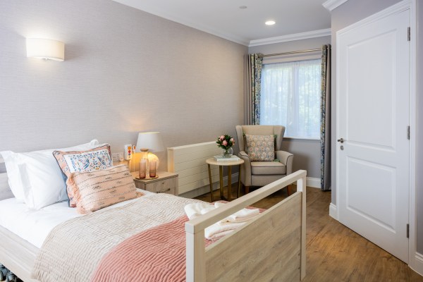 Meadowhill Care Home WD6 4AL