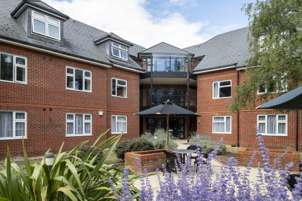 Wing View Care Centre, Church Street