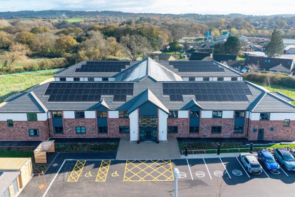 Gillingham Grange, Furnham Road