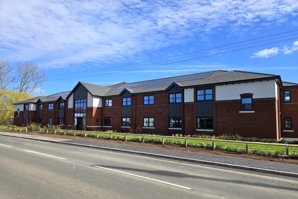 Dovebourne, Derby Road