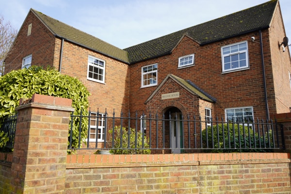 Bridge House, Park Lane