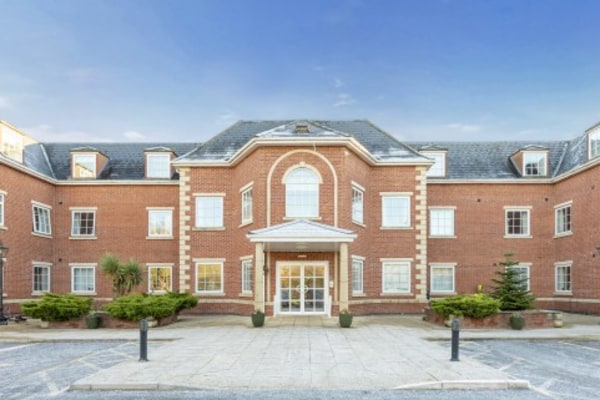 Southwell Court, Racecourse Road
