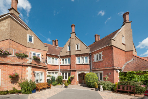 Old Charlton House, 69 Baring Road