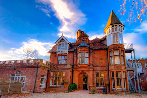 Braydeston Court, 4 Braydeston Avenue