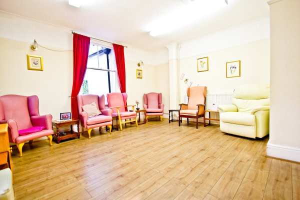 Holly Lodge Residential Care Home for Elderly, 9 Rectory Road