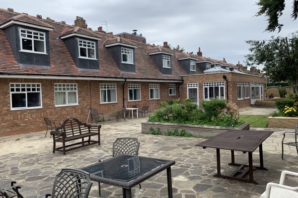Abbey Ravenscroft Park Nursing Home EN5 4ND