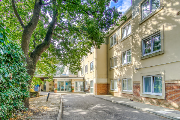 Oak Lodge Care Home, Freemantle Common Road