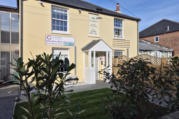 Woodbine Manor, 25 Upper Bognor Road