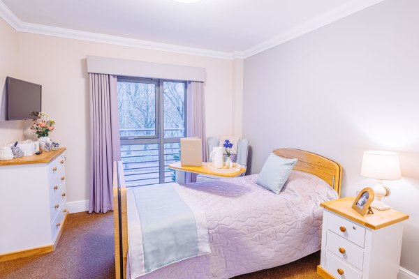 Barchester Broadway Halls Care Home DY1 3EA