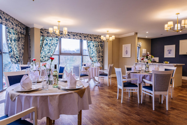 Barchester Broadway Halls Care Home DY1 3EA