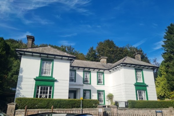 The Rock, 1 Station Road
