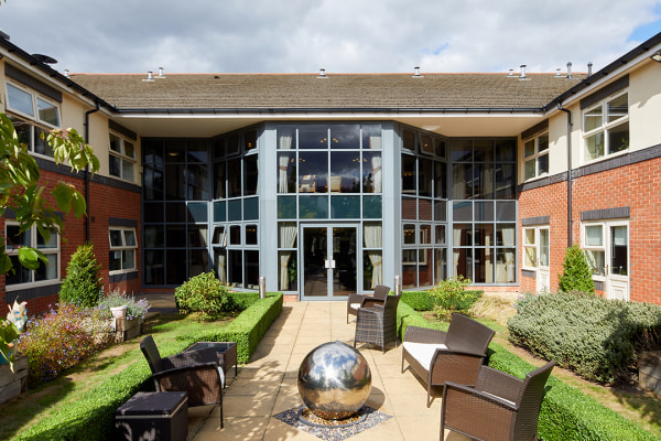 Acorn Lodge Care Home - Avery Healthcare, 132 Coventry Road