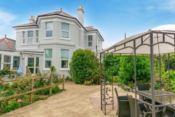 Glendale Court, Third Drive
