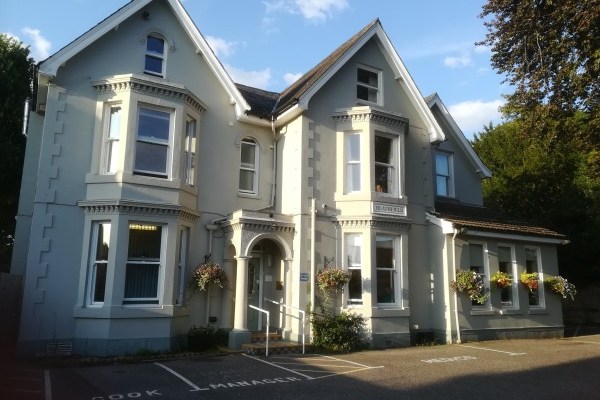 Heathfield (Horsham) Ltd, 88 Hurst Road