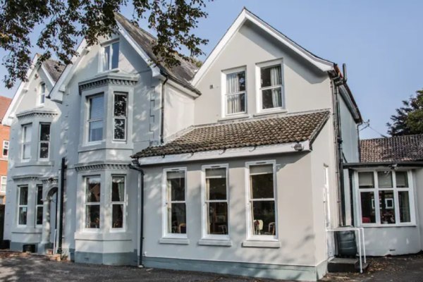 Heathfield (Horsham) Ltd, 88 Hurst Road