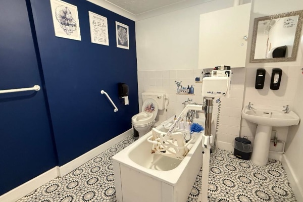 Astral Lodge, 35 Ailsa Road