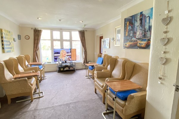 Astral Lodge, 35 Ailsa Road