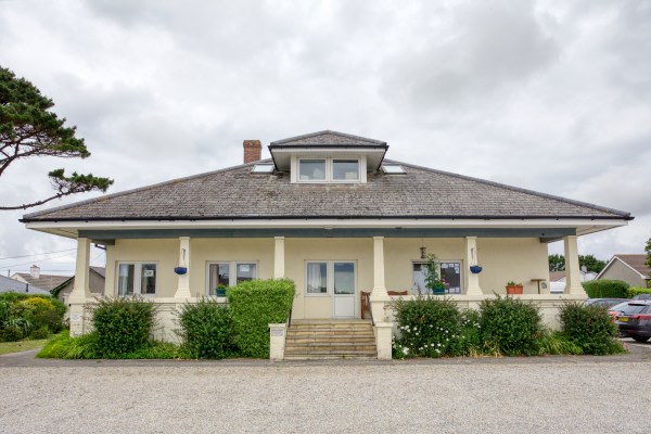 Pine Trees Care Centre, 15 Horsepool Road