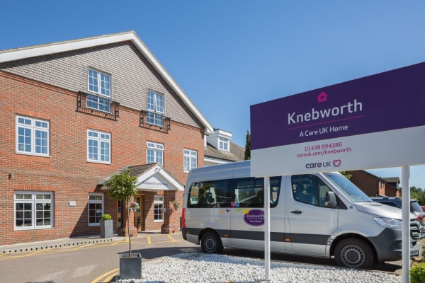 Knebworth, 59 London Road