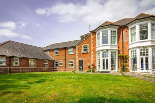 Fairfield House, 41 Putton Lane