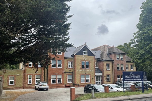 The Chestnut Lodge, 18-20 London Road