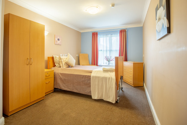 Moorland Gardens Care Home LU2 7NX