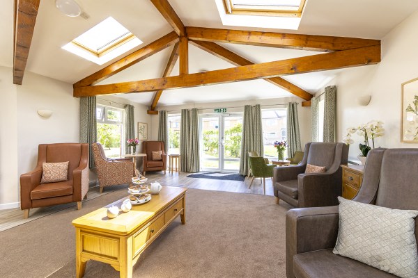 Rowans Care Centre SK10 3AN