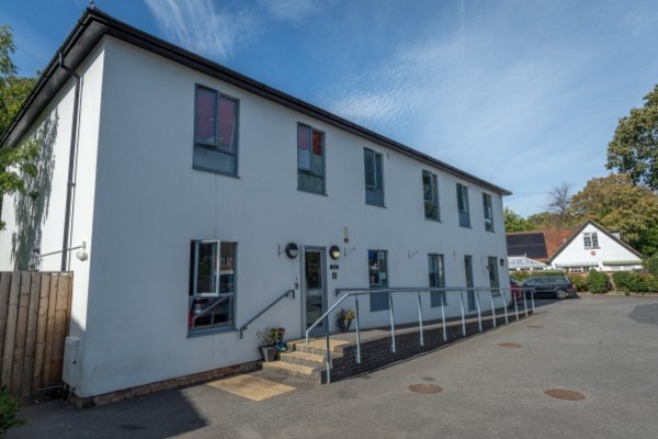 Holly Lodge, 6 Milford Road