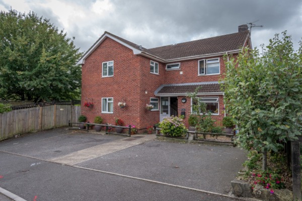 Clarendon House, 3 Christie Miller Road