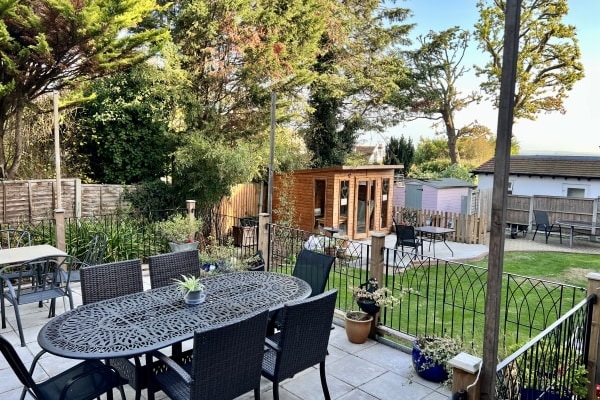 Adalah, Leigh-on-Sea, Essex