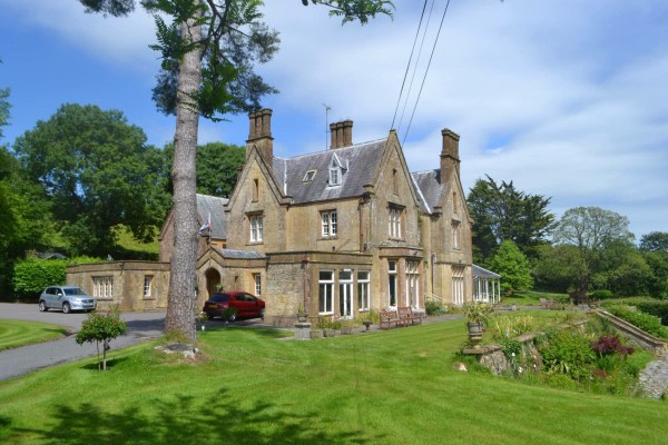 Broadwindsor House, Broadwindsor