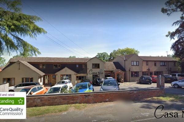 Casa Mia, Cleobury Road