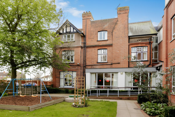 Torkington House, Creswick Road