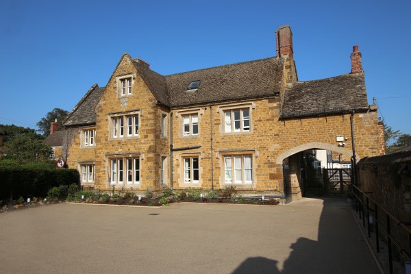 Featherton House, Chapel Square