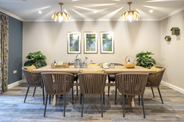 Estuary Gardens Care Home CH5 2FN