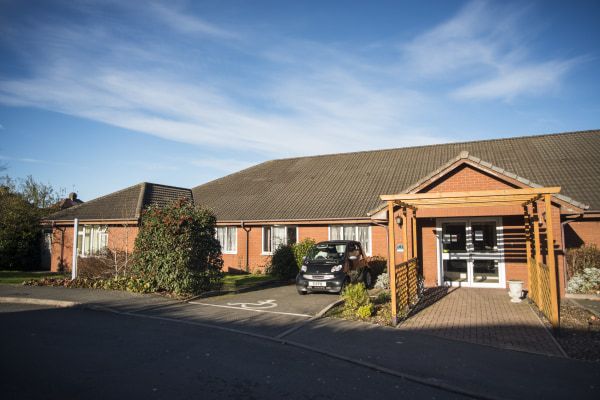 Gildawood Court, School Walk