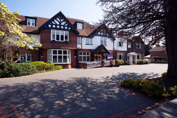 Hamilton , 24 Langley Avenue