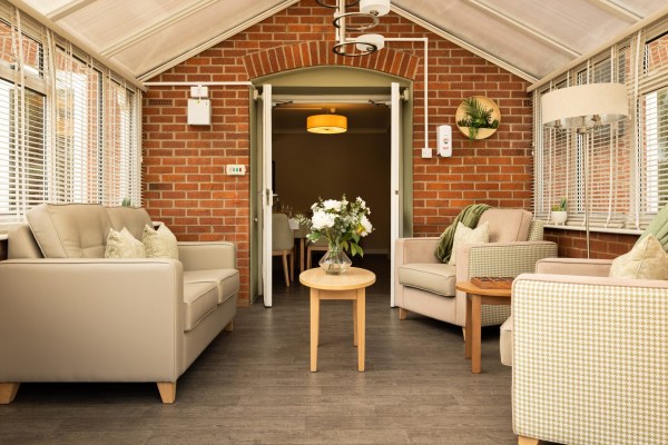 Oak Manor NR19 2PG