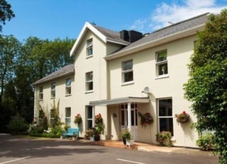 Chargrove Lawn, Cheltenham, Gloucestershire