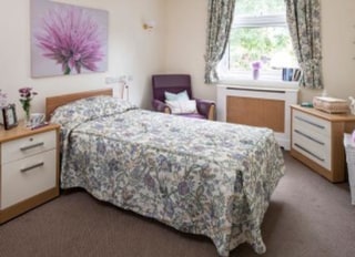 Oak Trees Care Home Rhode Lane Bridgwater Somerset Ta6 6jf 32 Reviews